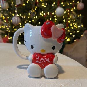 Hello Kitty Love Mug